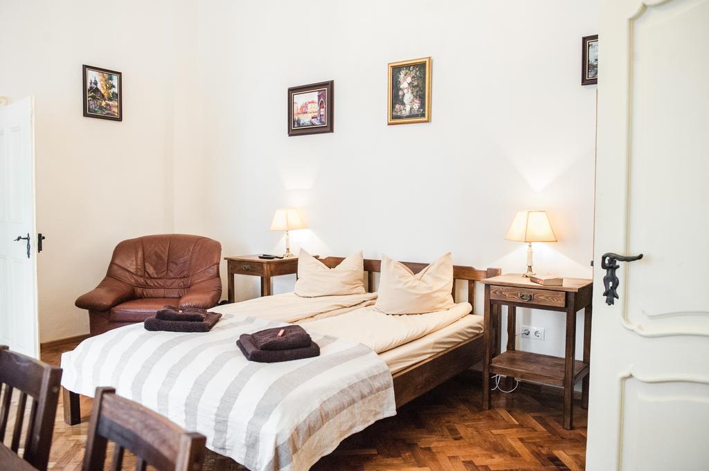 Brukenthal Central Apartments Sibiu Room photo
