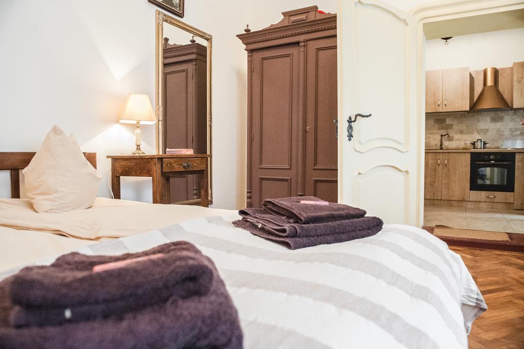 Brukenthal Central Apartments Sibiu Room photo