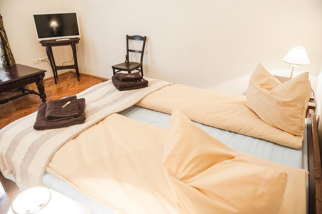 Brukenthal Central Apartments Sibiu Room photo