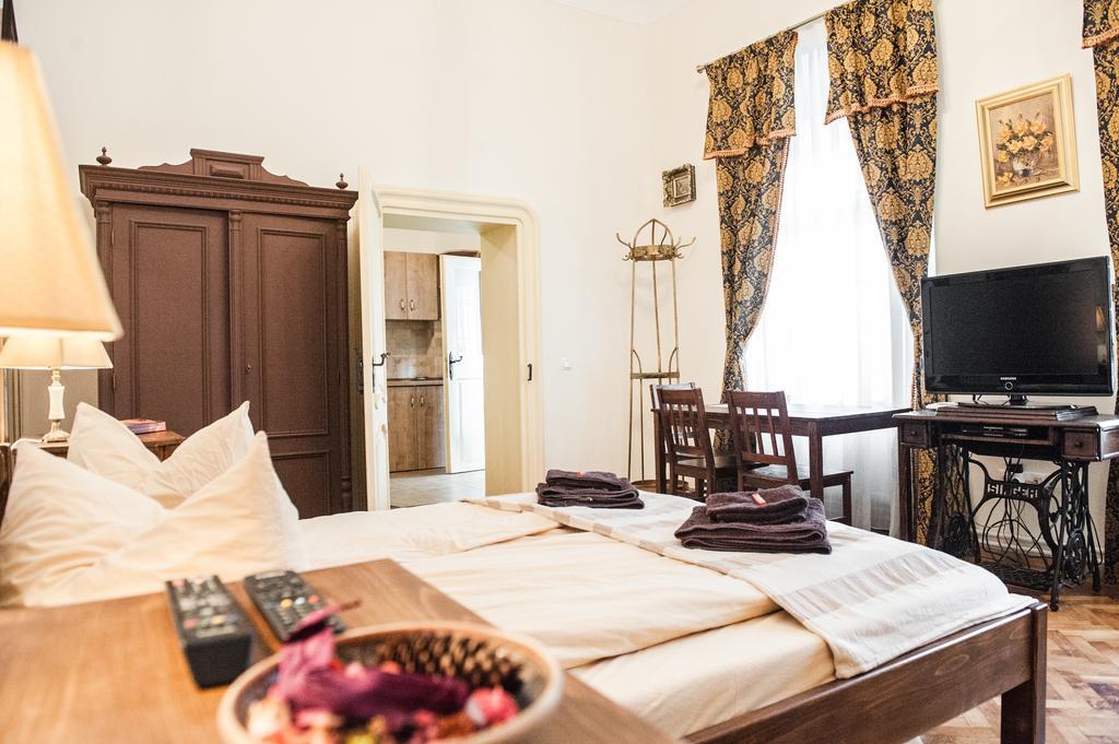 Brukenthal Central Apartments Sibiu Exterior photo
